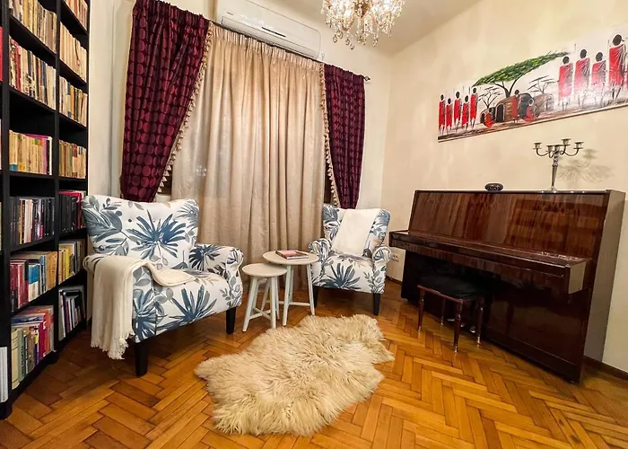 شقة W/ Fire Place - Ground Floor