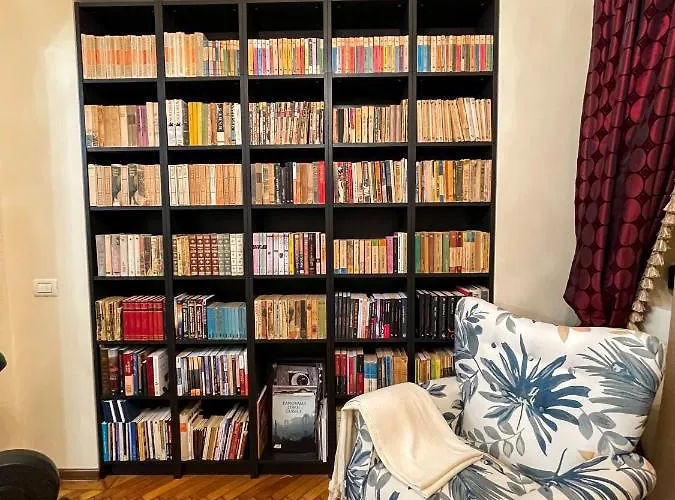 W/ Fire Place - Ground Floor شقة